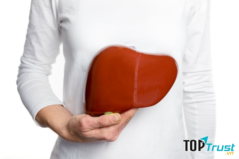 Gan to bất thường