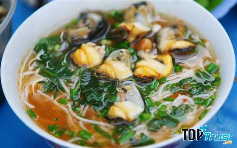Bún ốc cô Thêm - Hàng Chai