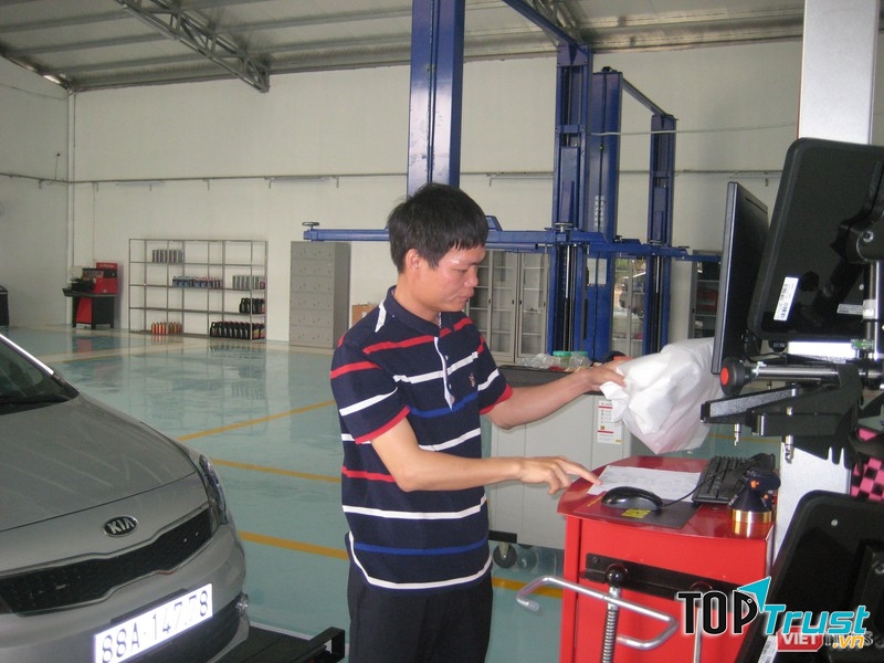 Garage Lê Văn Tạch