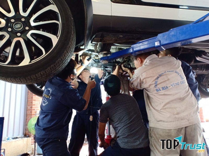 Garage ô tô Xe Tốt