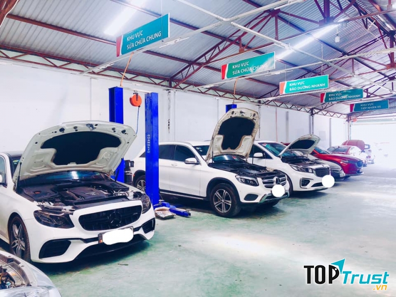 Garage Sửa Chữa Ô Tô Vương Phát
