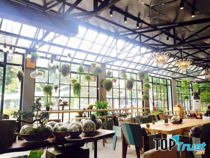 Cafe The Ylang Gardenista