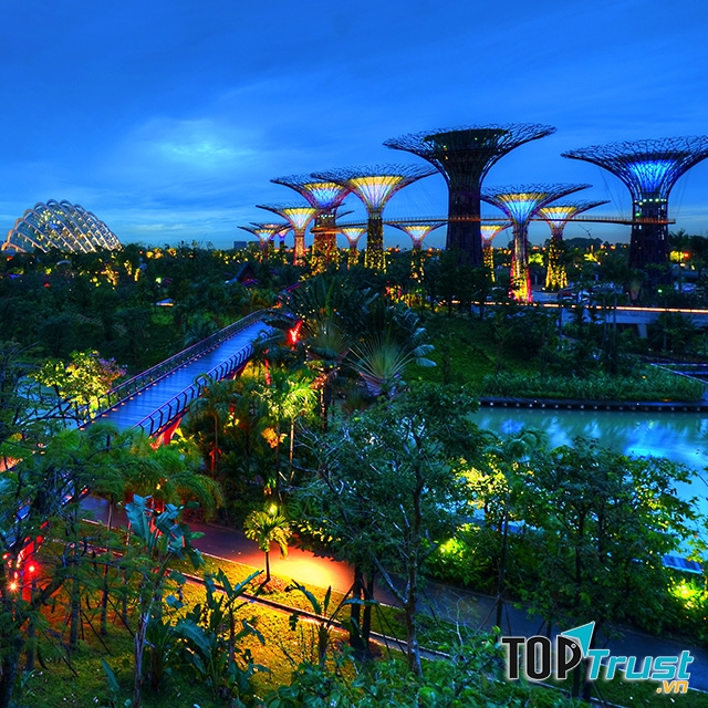Gardens by the Bay