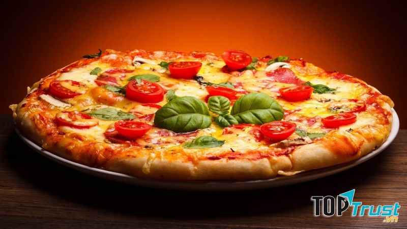 Pizza hải sản, cà chua