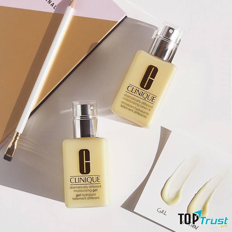 Clinique Dramatically Different Moisturizing Gel