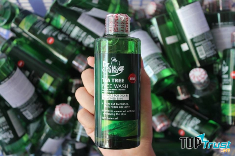Gel rửa mặt Tea Tree Series Face Wash Farmasi