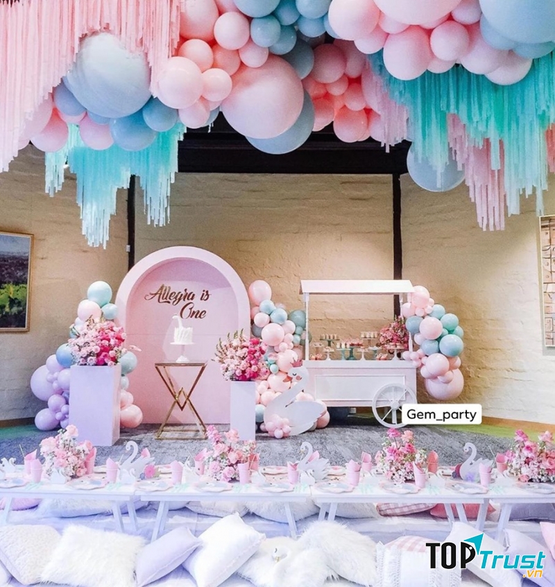 Gem Party Decor