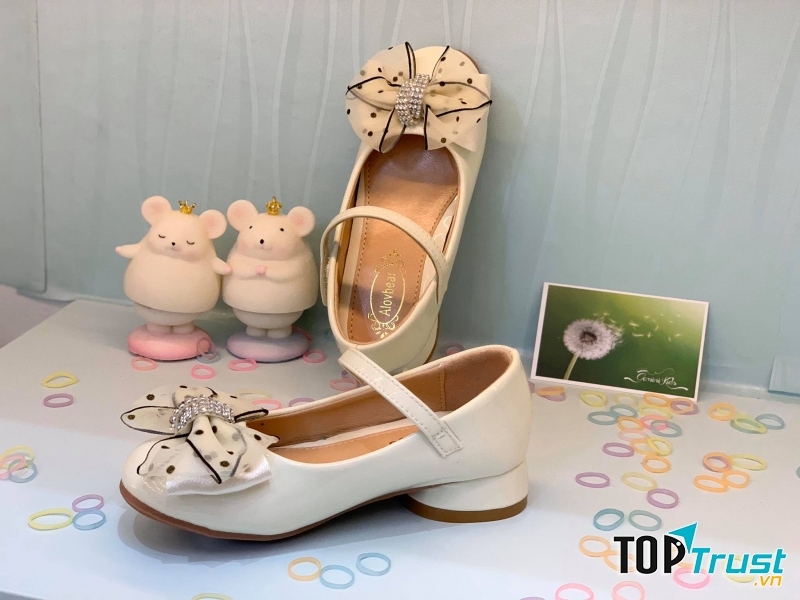 Mẫu giày kids đa dạng tại Gemini KIDS SHOP