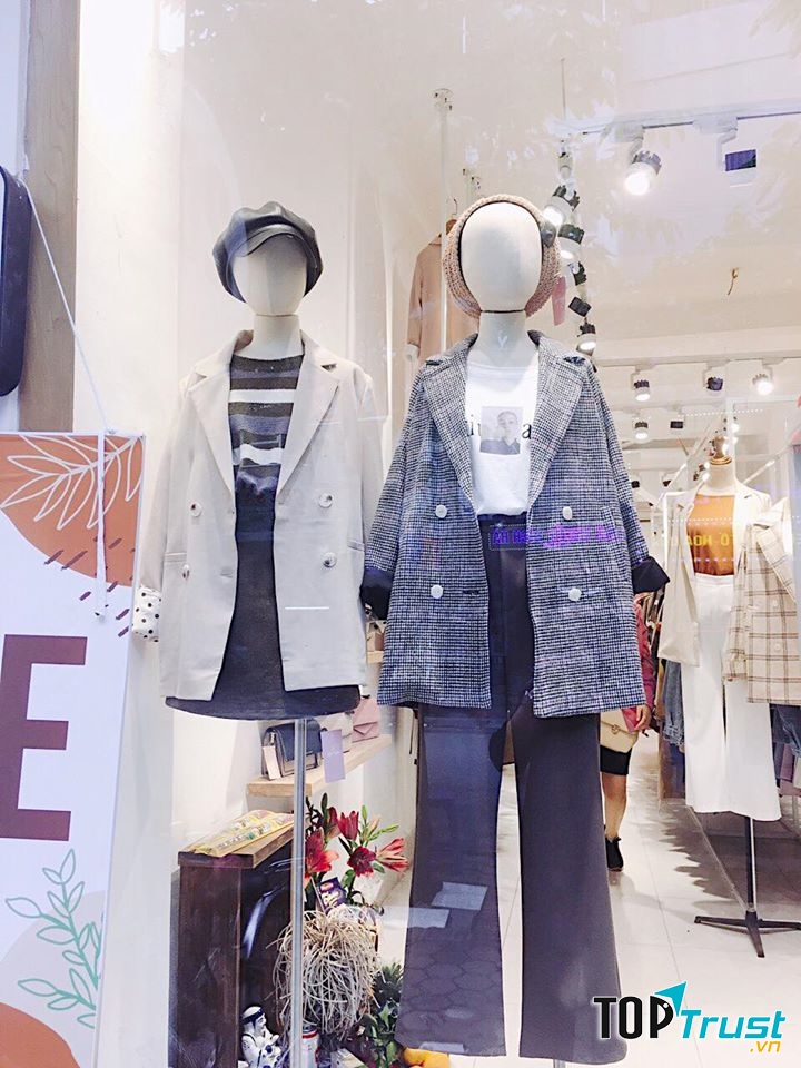 Phong cách xuyên suốt mà Germe muốn hướng đến chính là sự nữ tính, thanh lịch của các cô gái trẻ