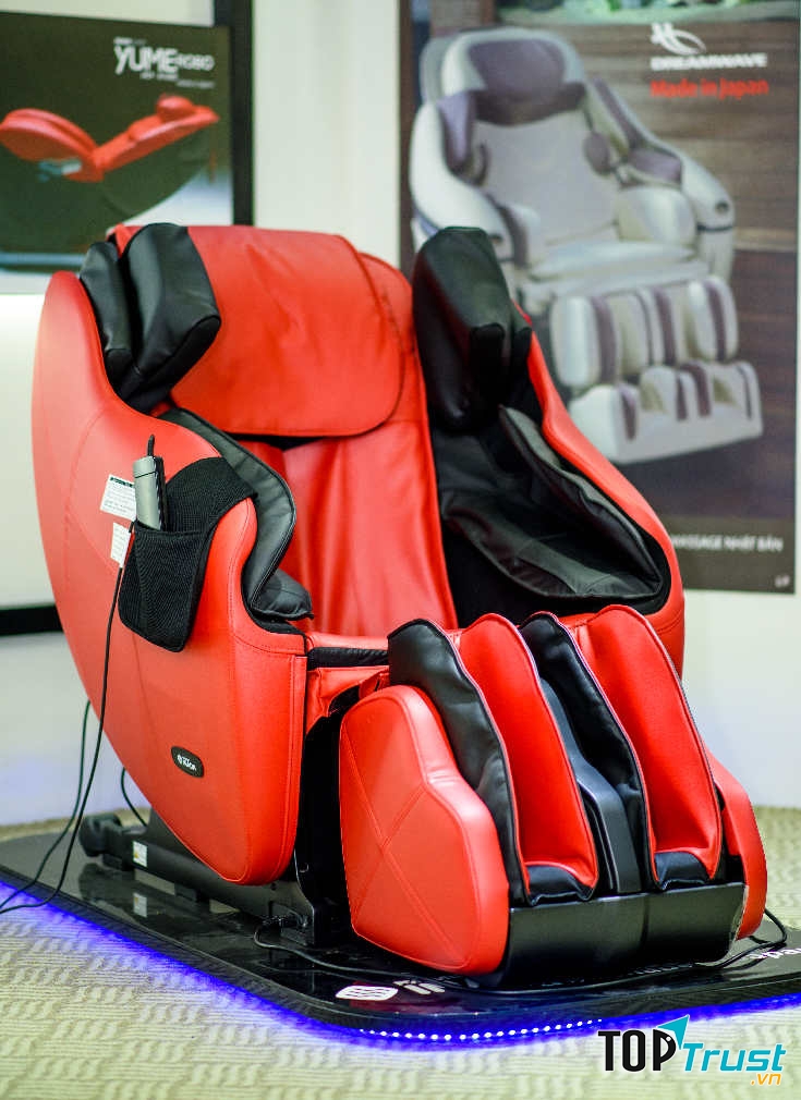 Ghế massage toàn thân Inada HCP-S878D