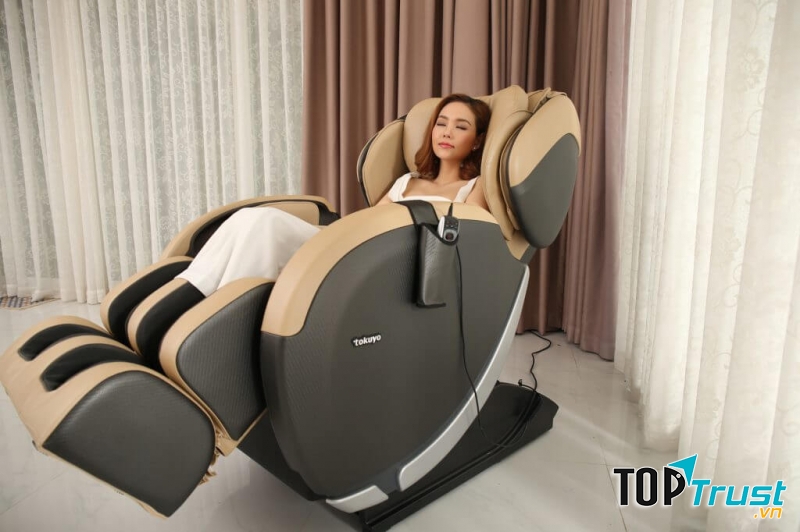 Ghế massage toàn thân Tokuyo SC-555 sang trọng tiện nghi