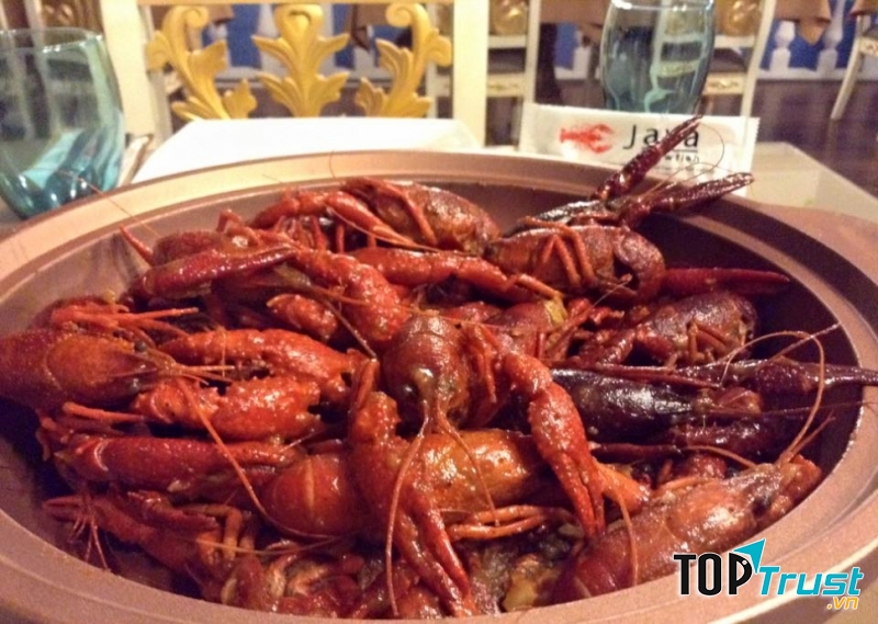 Tôm hùm đất sốt Cajun