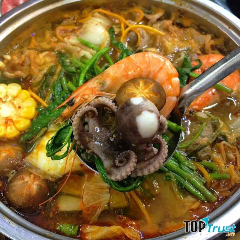 Lẩu Thái hải sản