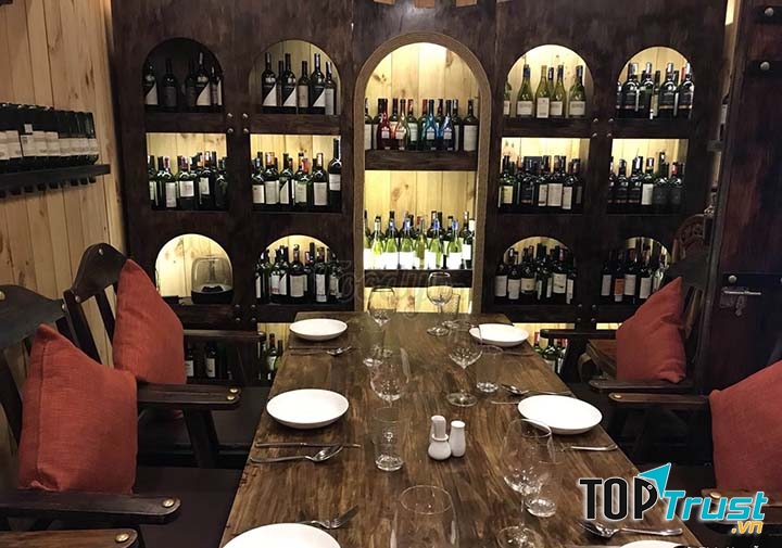 Gia – The Organic Wine Cellar