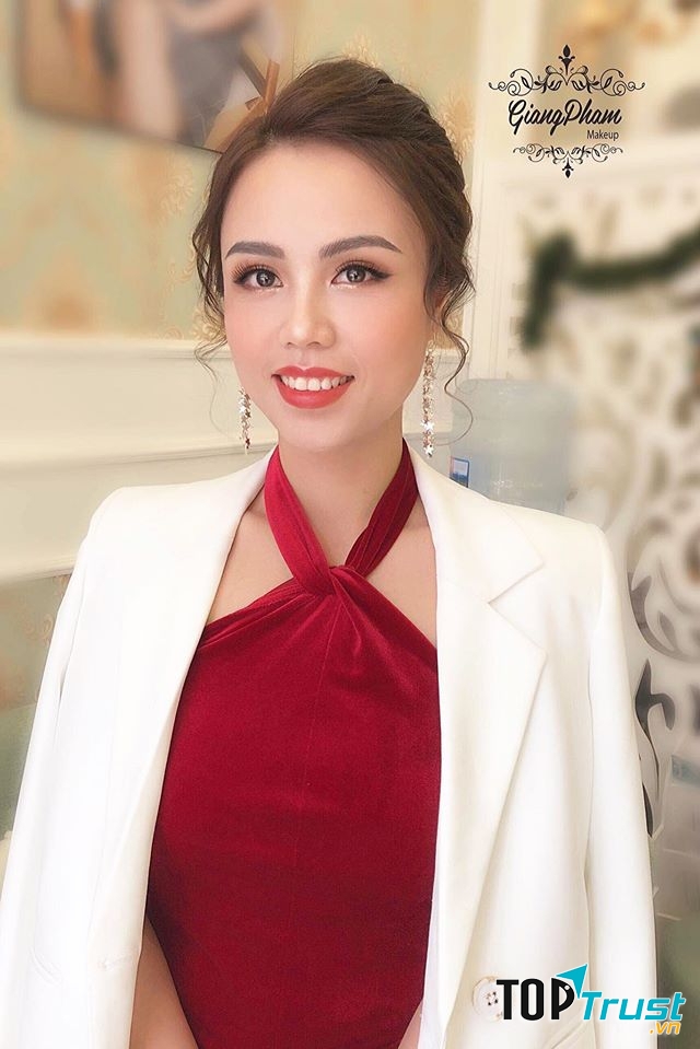 Giang Phạm Makeup