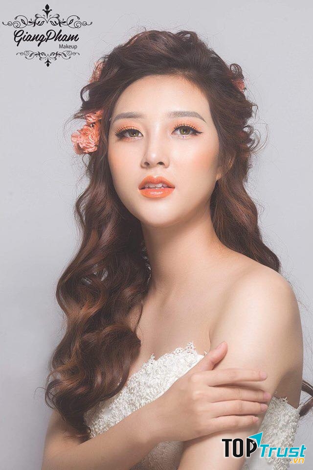 Giang Phạm Makeup
