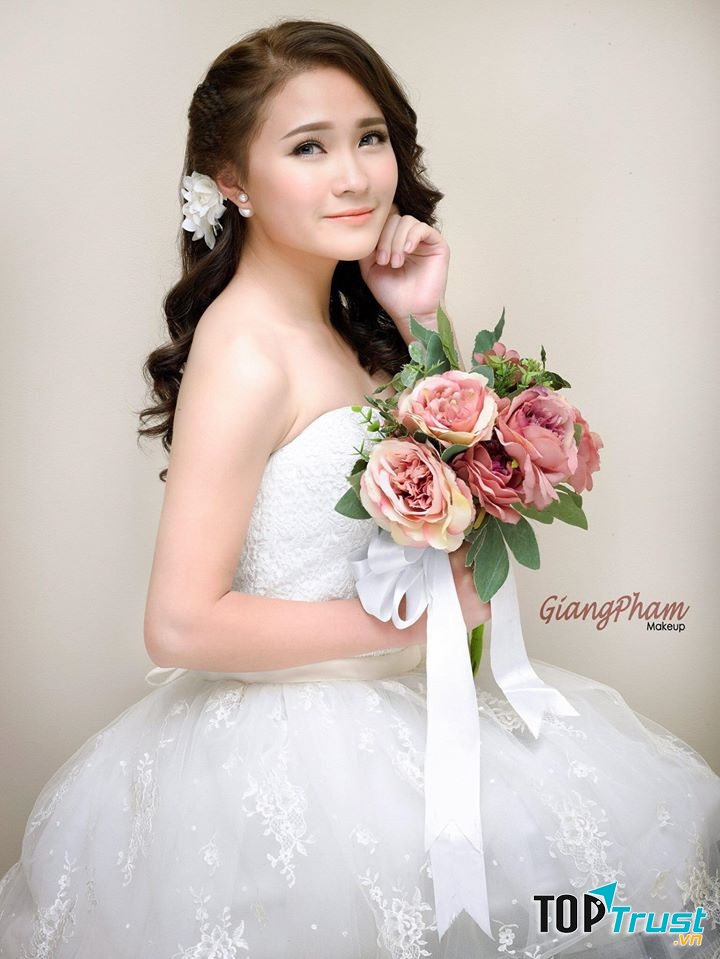 Giang Phạm Makeup Store