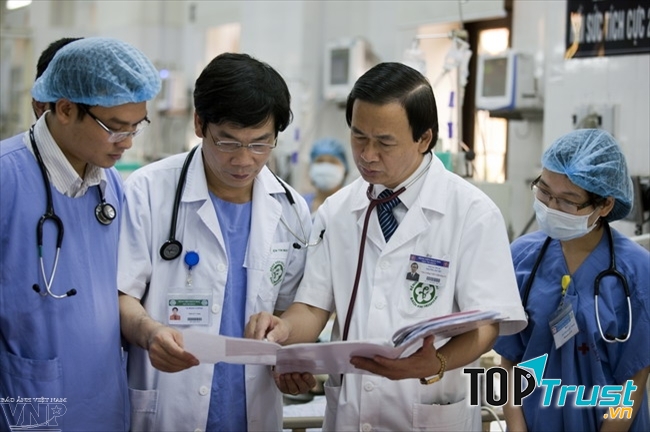 Giáo sư Nguyễn Lân Việt là người thầy, bác sĩ tâm huyết với nghề.