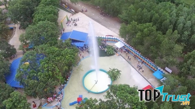 Giếng phun Núi Bạc