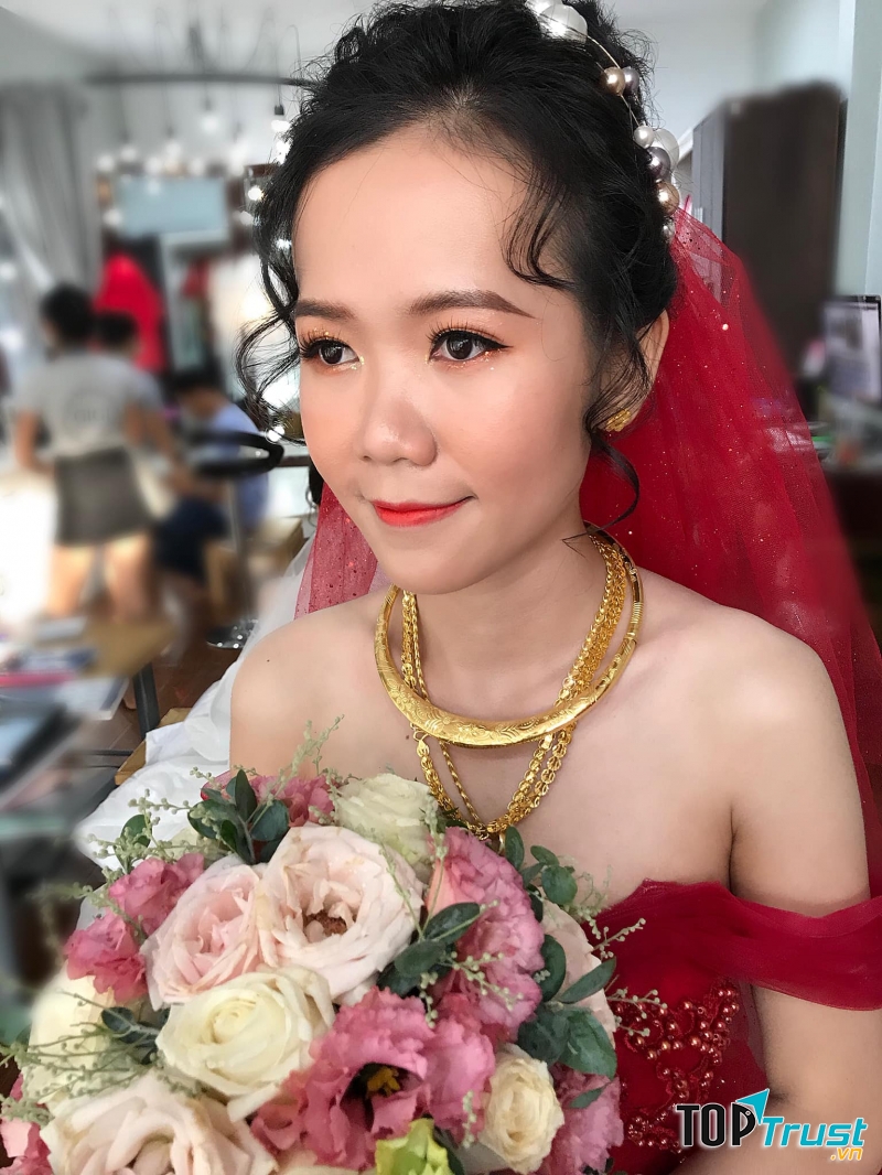 GIGI Bridal & Studio