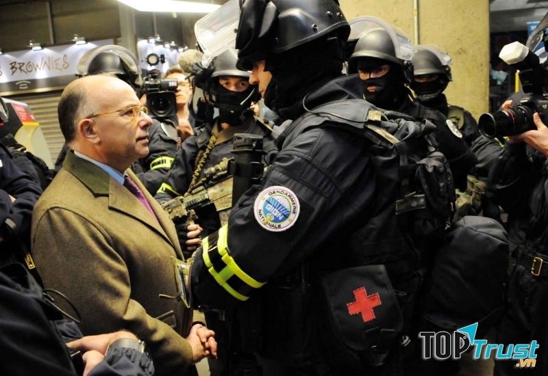 Lực lượng GIGN trong một nhiệm vụ bảo vệ Lãnh đạo quốc gia