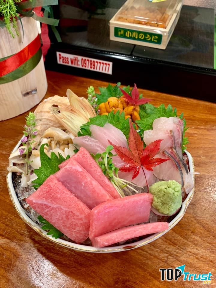 Thêm một nhà hàng sushi chất lượng mà bạn không nên bỏ lỡ chính là Sushi Ginza.