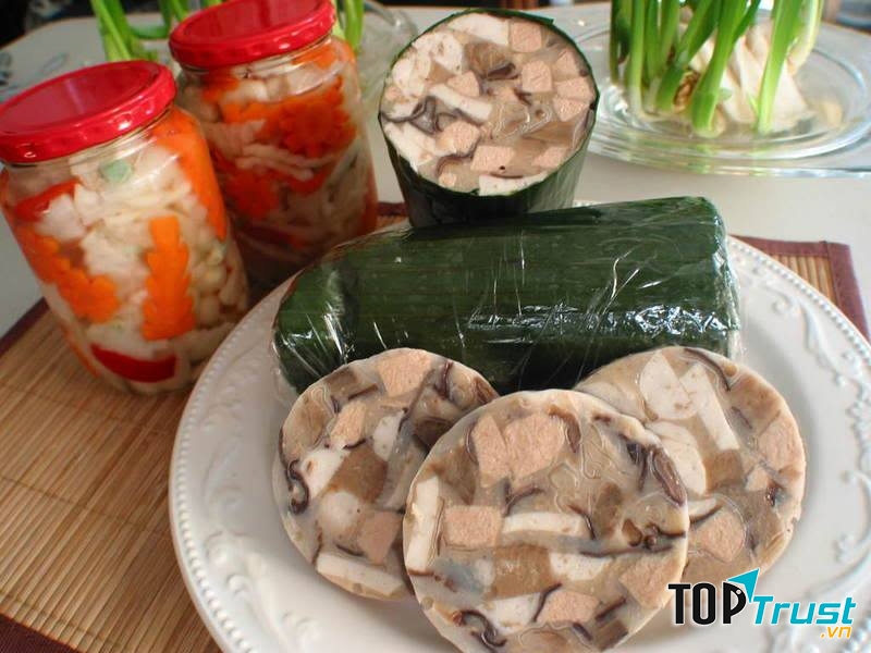 Giò chả Quốc Hương