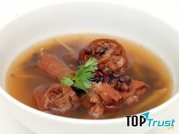 Chân giò heo thực phẩm lợi sữa