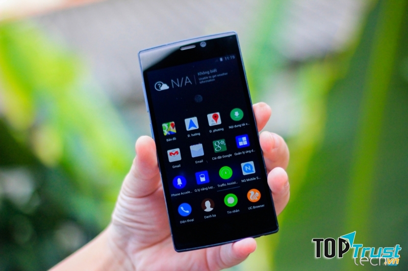 Mặt trước bóng bẩy