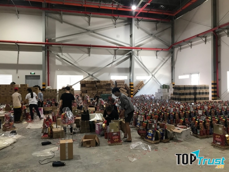 Những suất quà được chuẩn bị chu đáo trước khi giao hàng