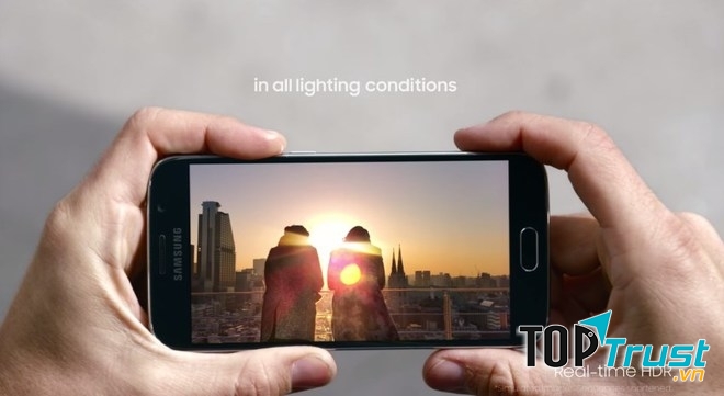 Giữ điện thoại thật vững, cầm chắc tay