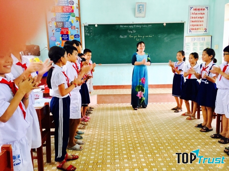 Giữ trật tự thông qua những câu chuyện kể