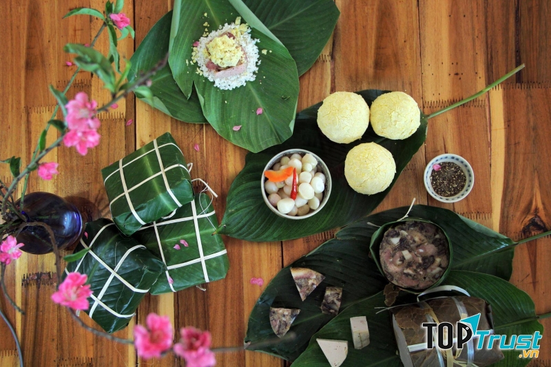 Giúp con hiểu ý nghĩa của món ăn truyền thống ngày Tết