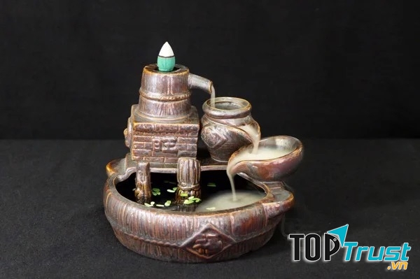 Thác khói trầm hương Gỗ Thành Vinh