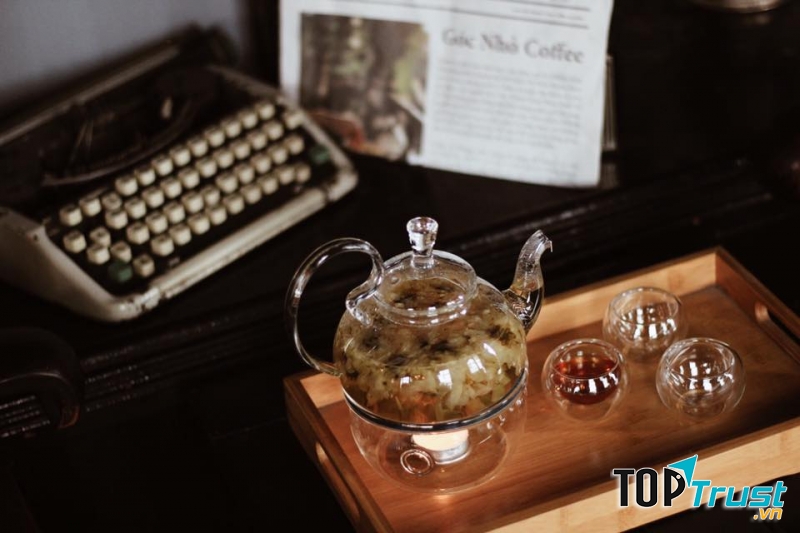 Đúng như tên gọi, Góc Nhỏ Coffee sẽ là điểm đến đang nhớ cho những ai yêu phong cách nhẹ nhàng, yên tĩnh