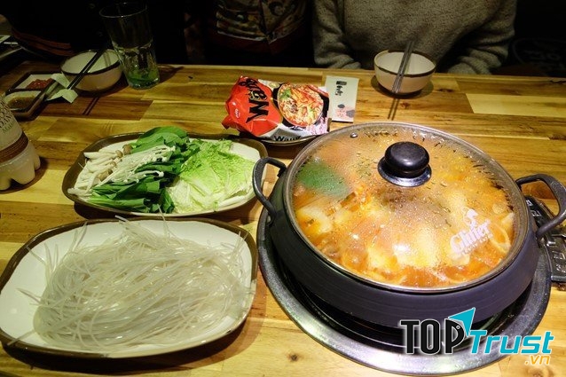 GoGi House – Lotte Mart