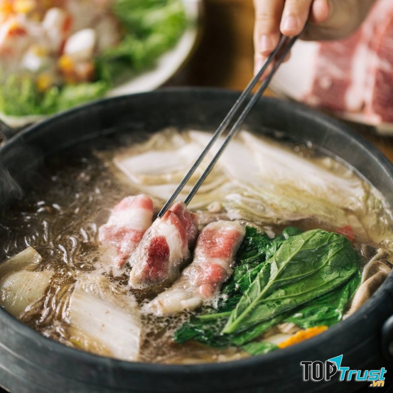 Món Hàn ngon hấp dẫn tại nhà hàng