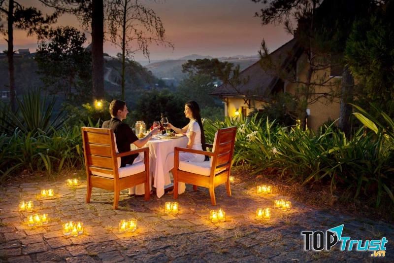 Một không gian ấm cúng, lãng mạn và bất ngờ để anh xã đón nhận niềm vui mới phải không nào?