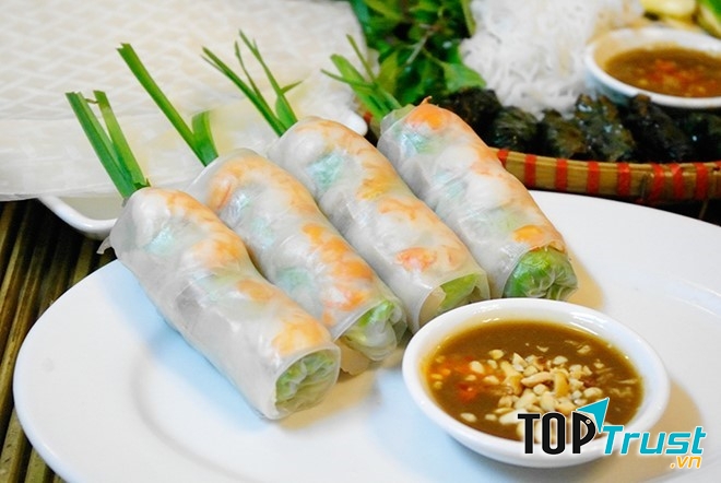 Gỏi cuốn tôm thịt