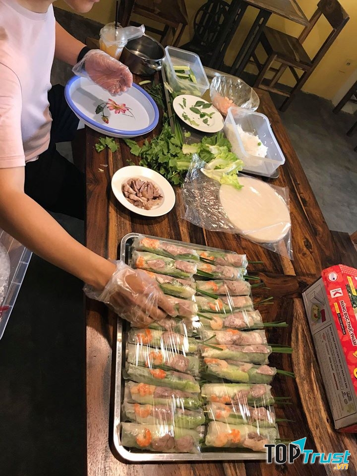 Gỏi cuốn cô Hồng