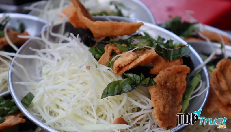 Gỏi khô bò công viên Lê Văn Tám