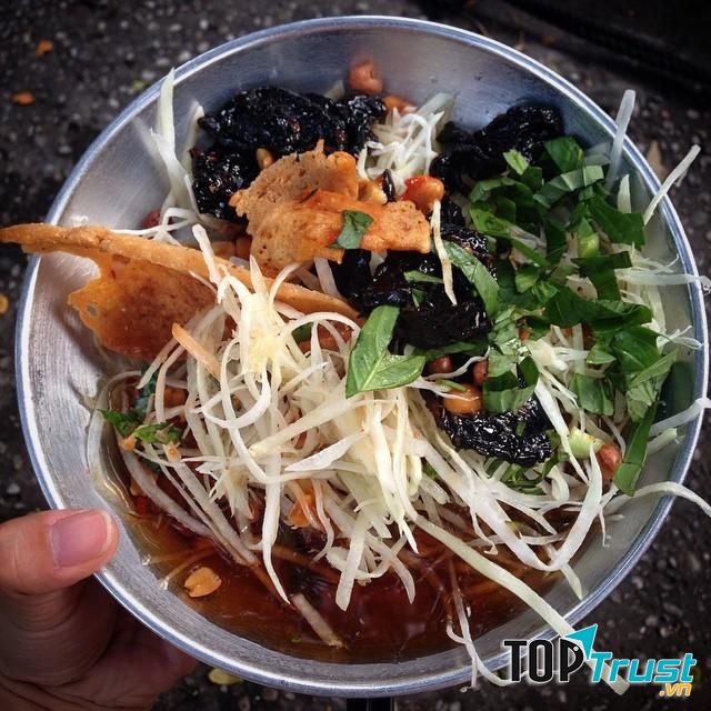 Gỏi khô bò Lê Văn Tám