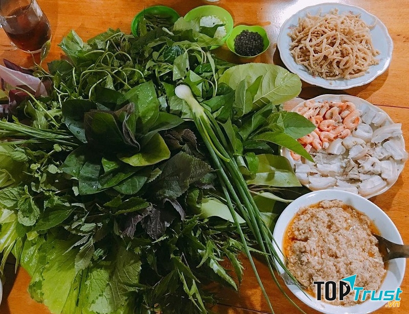 Gỏi lá đặc biệt