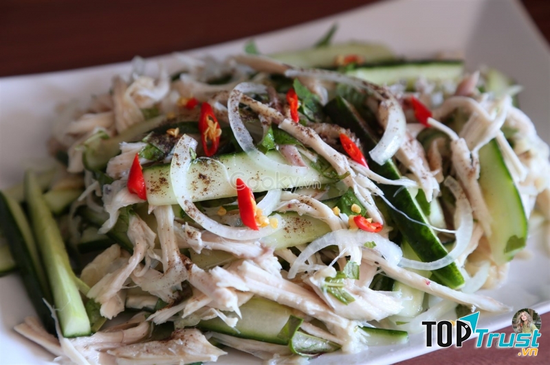 Gỏi thịt gà dưa chuột