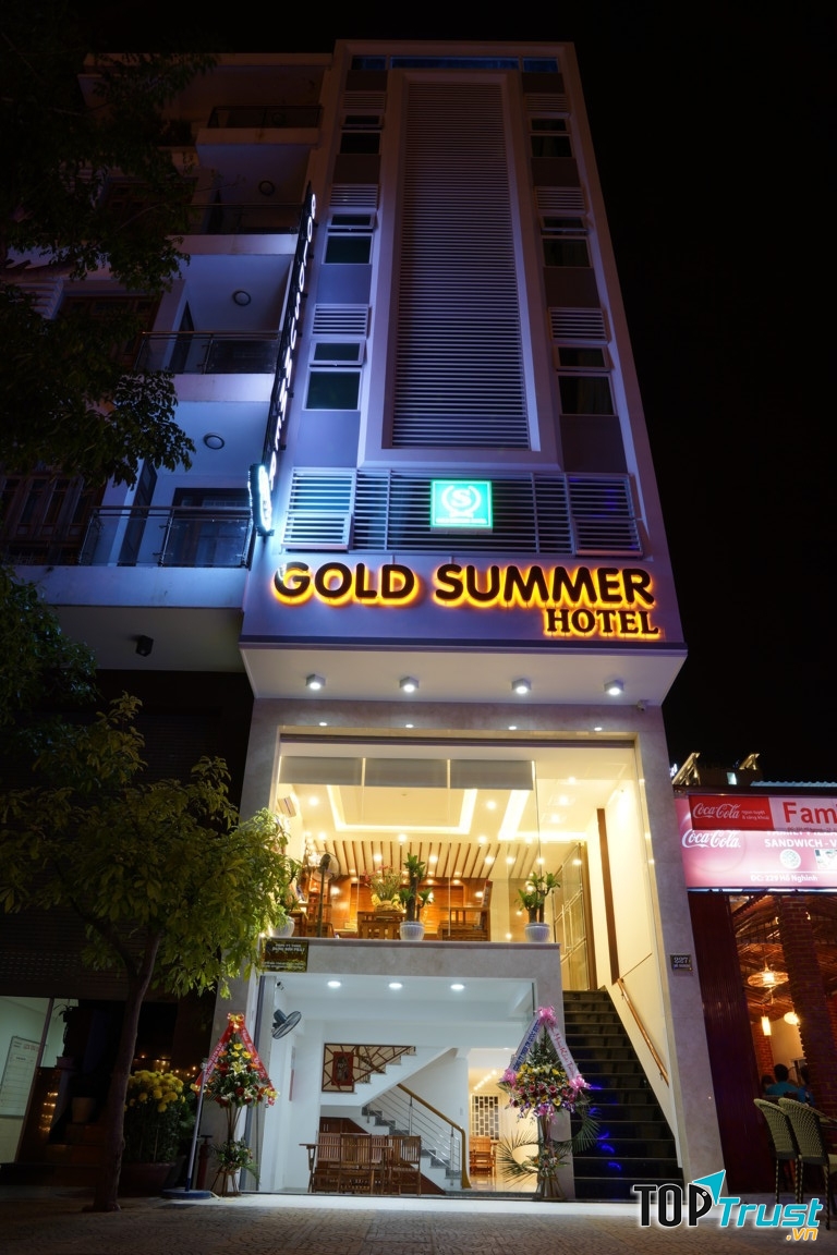 Gold Summer Hotel