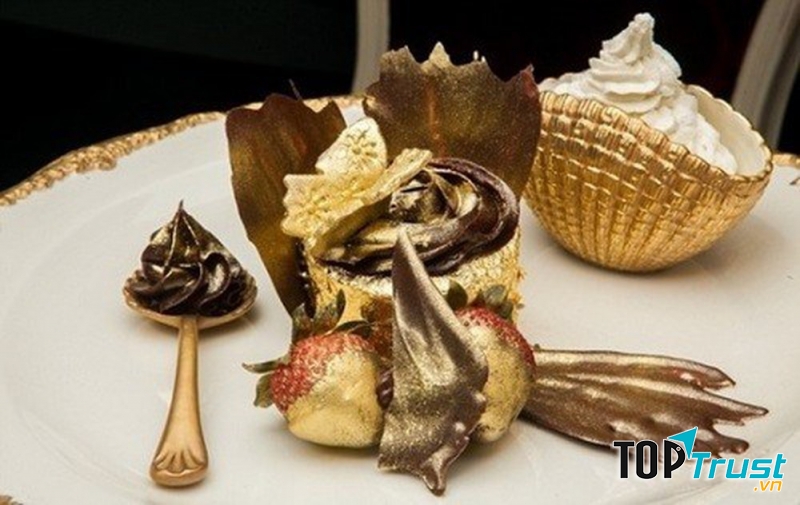 Golden Phoenix Cupcake – Giá 1.000 USD