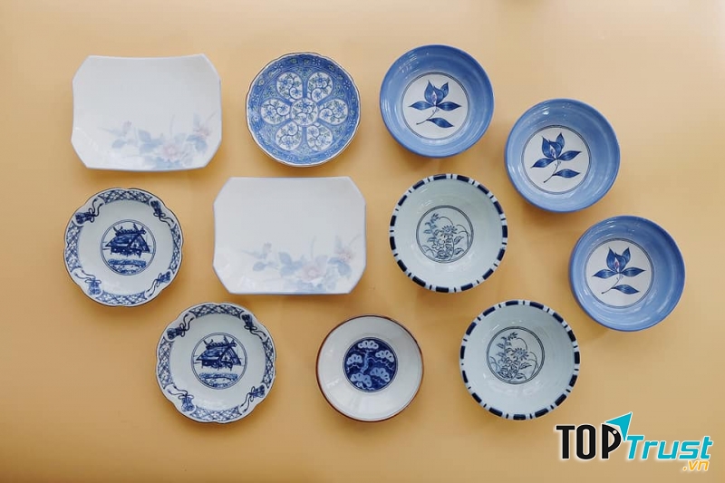 Gốm nhà Moon - Gốm sứ Nhật, Anh