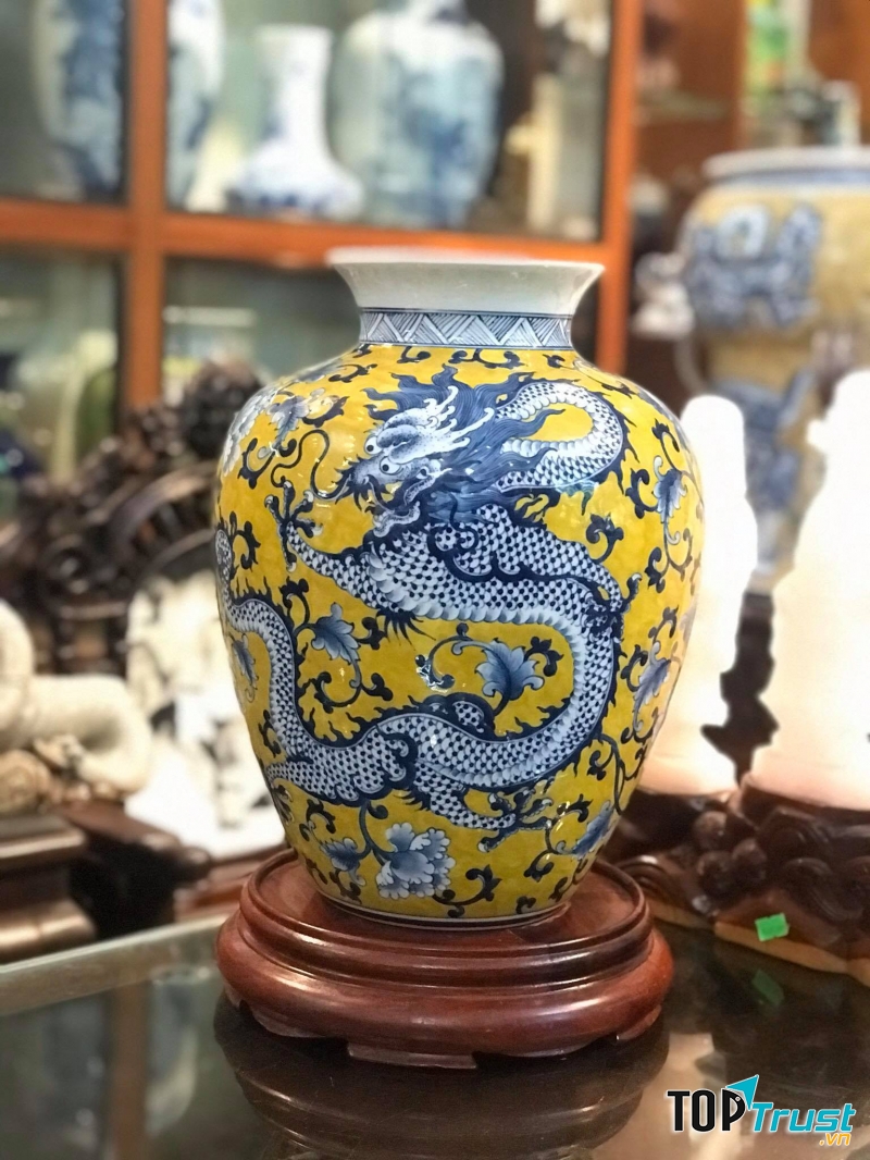 Gốm sứ phong thủy và tâm linh cao cấp Hoàng Hùng