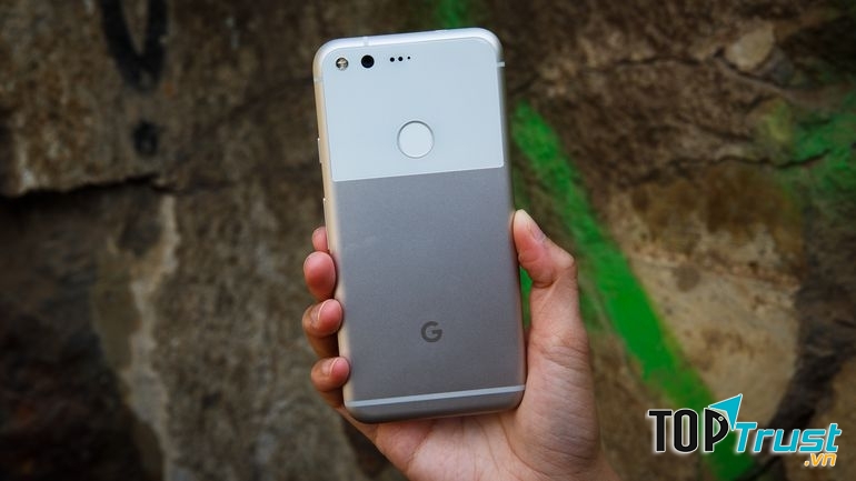 Google Pixel được đánh giá là smartphone tốt nhất hệ mặt trời đến thời điểm hiện tại