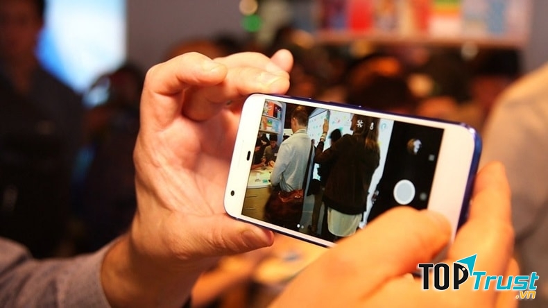 Hình ảnh sắc nét của camera.